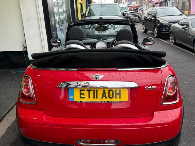 Used MINI Convertible 2011 for sale - 77038933: Photo 11