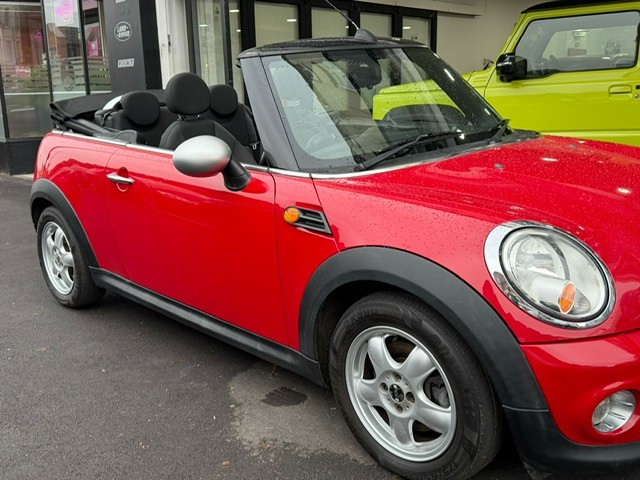 Used MINI Convertible 2011 for sale - 77038933: Photo 7