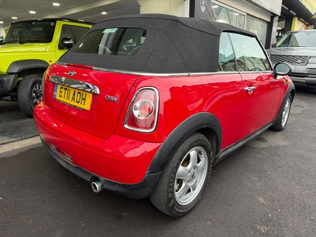 Used MINI Convertible 2011 for sale - 77038933: Photo 8