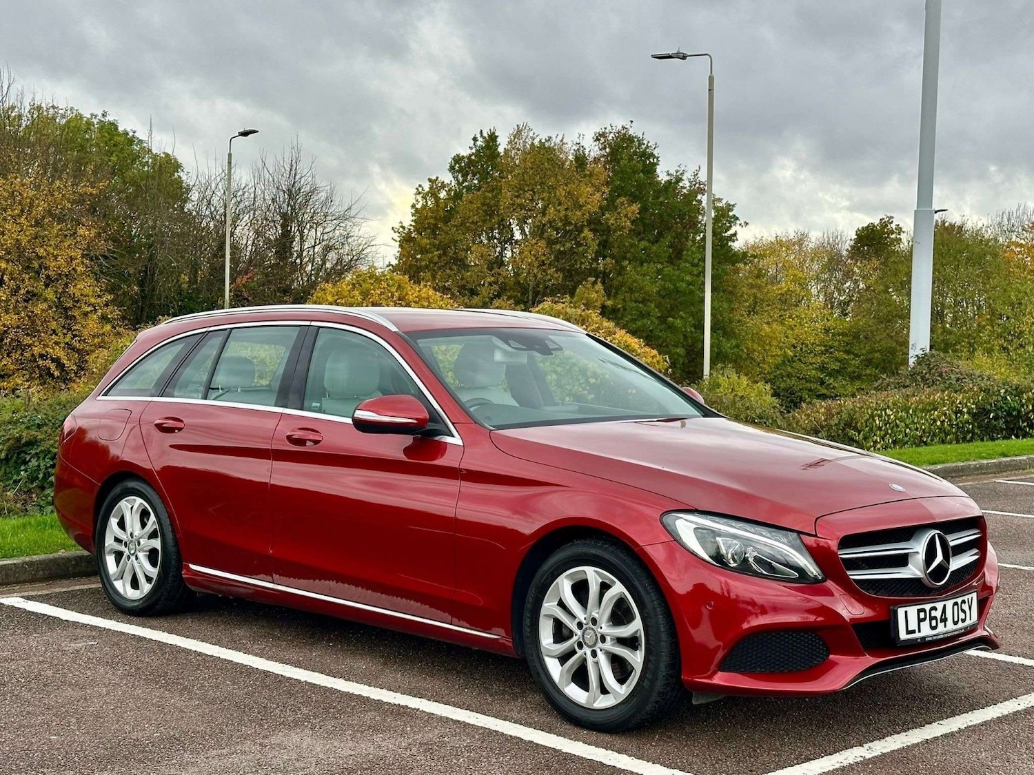 Used Mercedes-Benz C Class 2015 for sale - 76948661: Photo 1