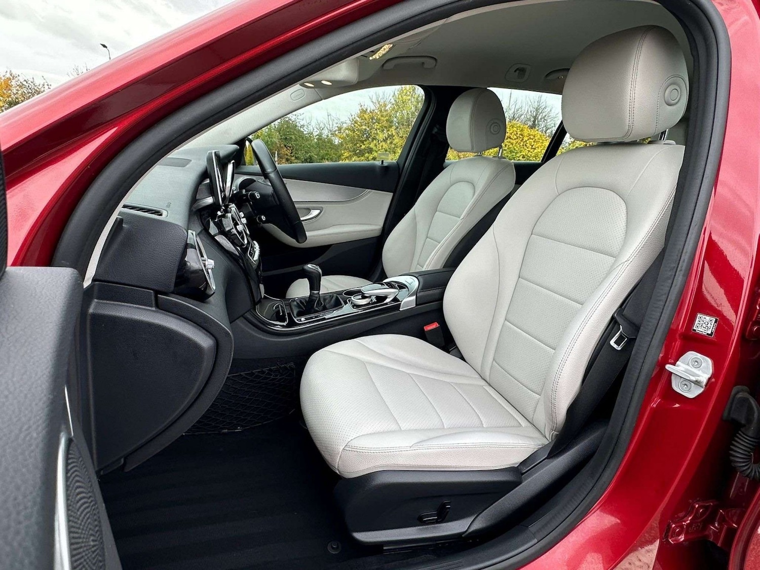 Used Mercedes-Benz C Class 2015 for sale - 76948661: Photo 13