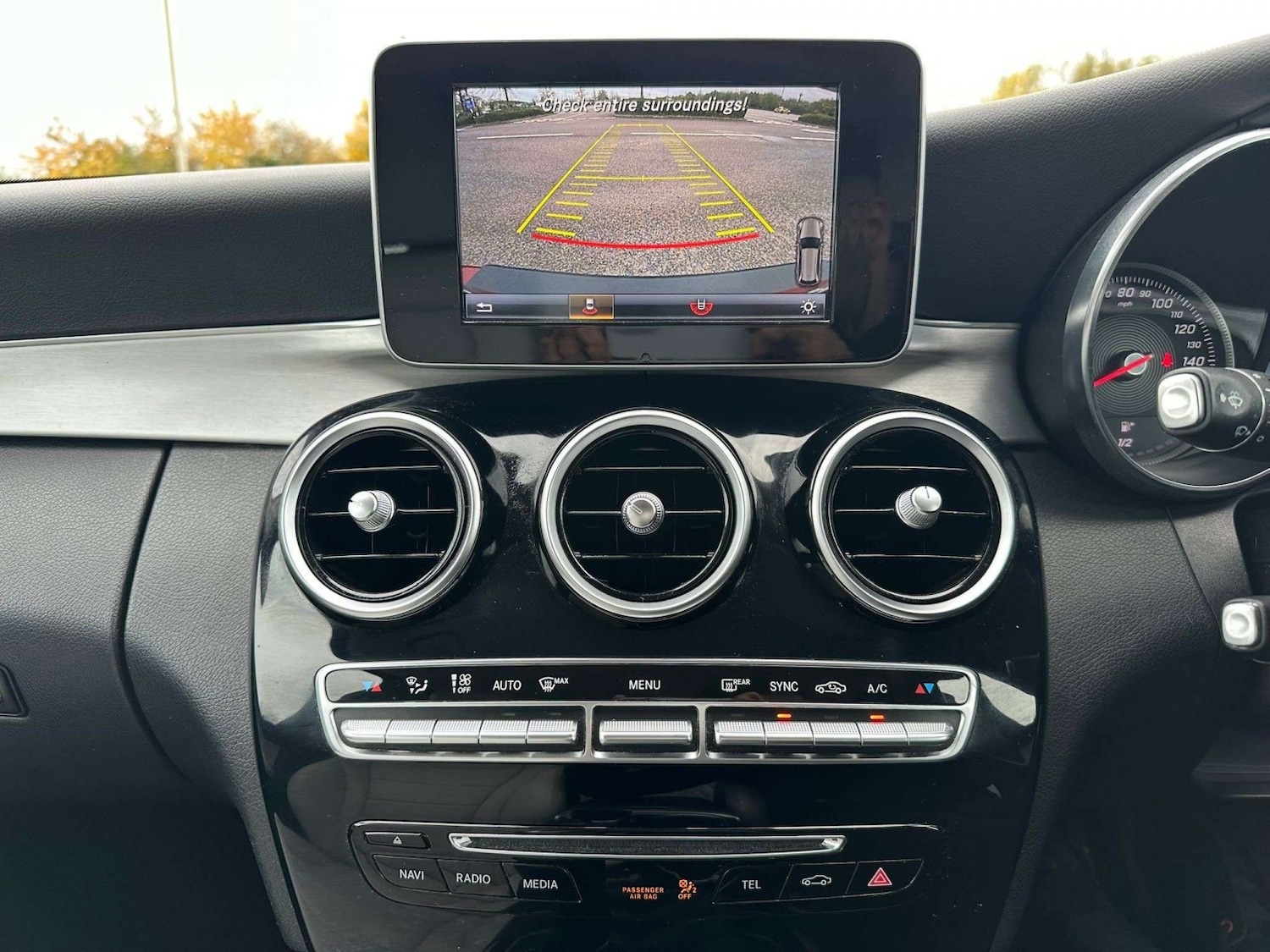 Used Mercedes-Benz C Class 2015 for sale - 76948661: Photo 14