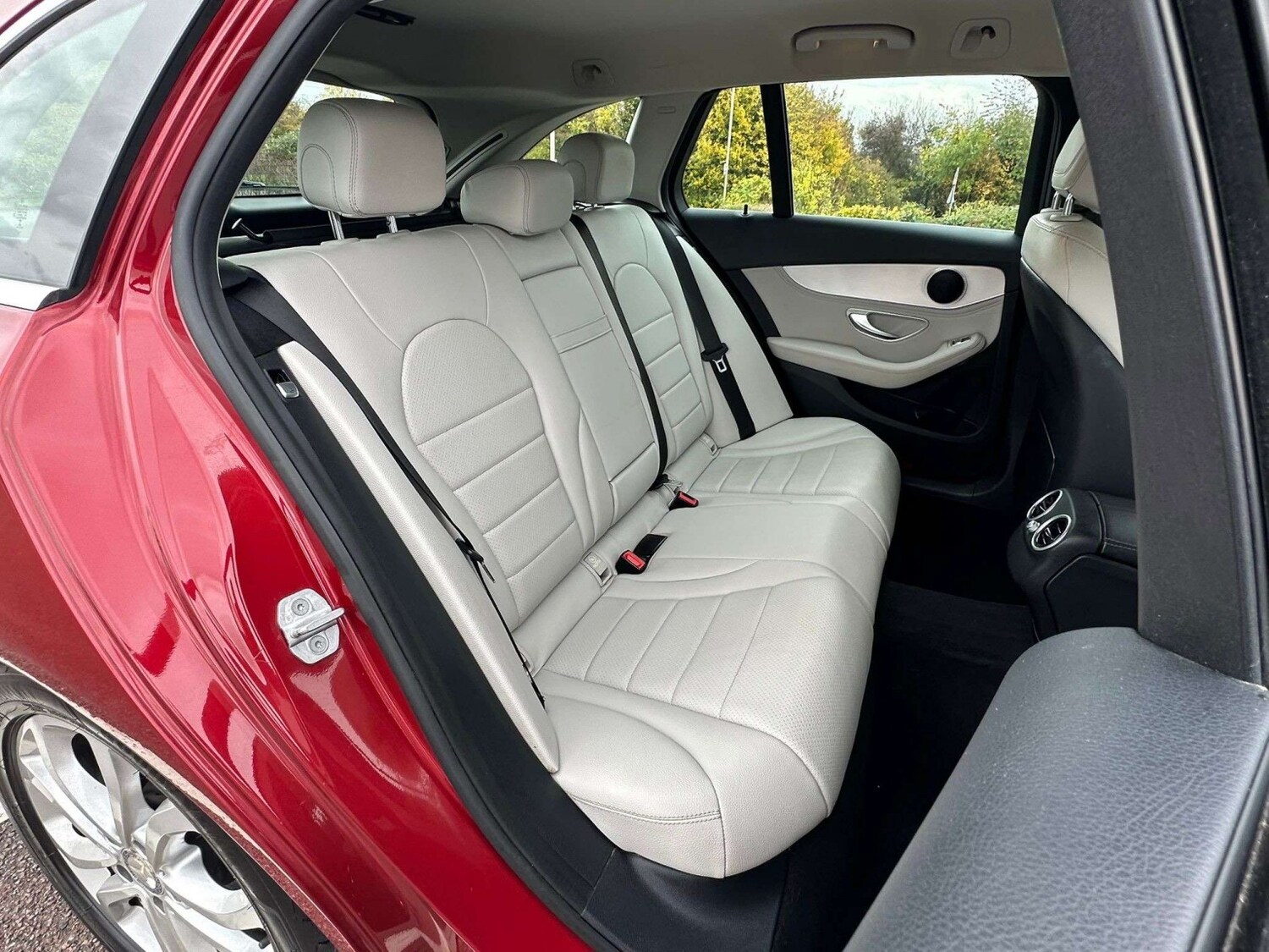 Used Mercedes-Benz C Class 2015 for sale - 76948661: Photo 20