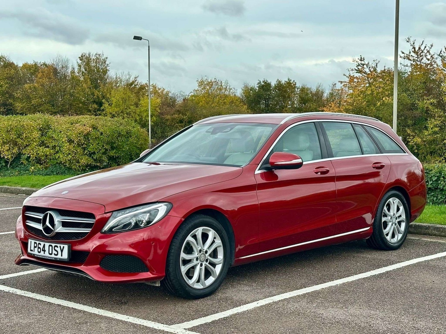 Used Mercedes-Benz C Class 2015 for sale - 76948661: Photo 3