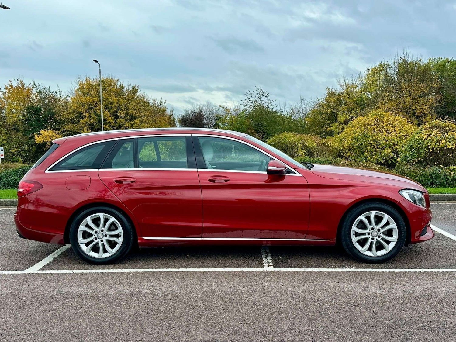 Used Mercedes-Benz C Class 2015 for sale - 76948661: Photo 5