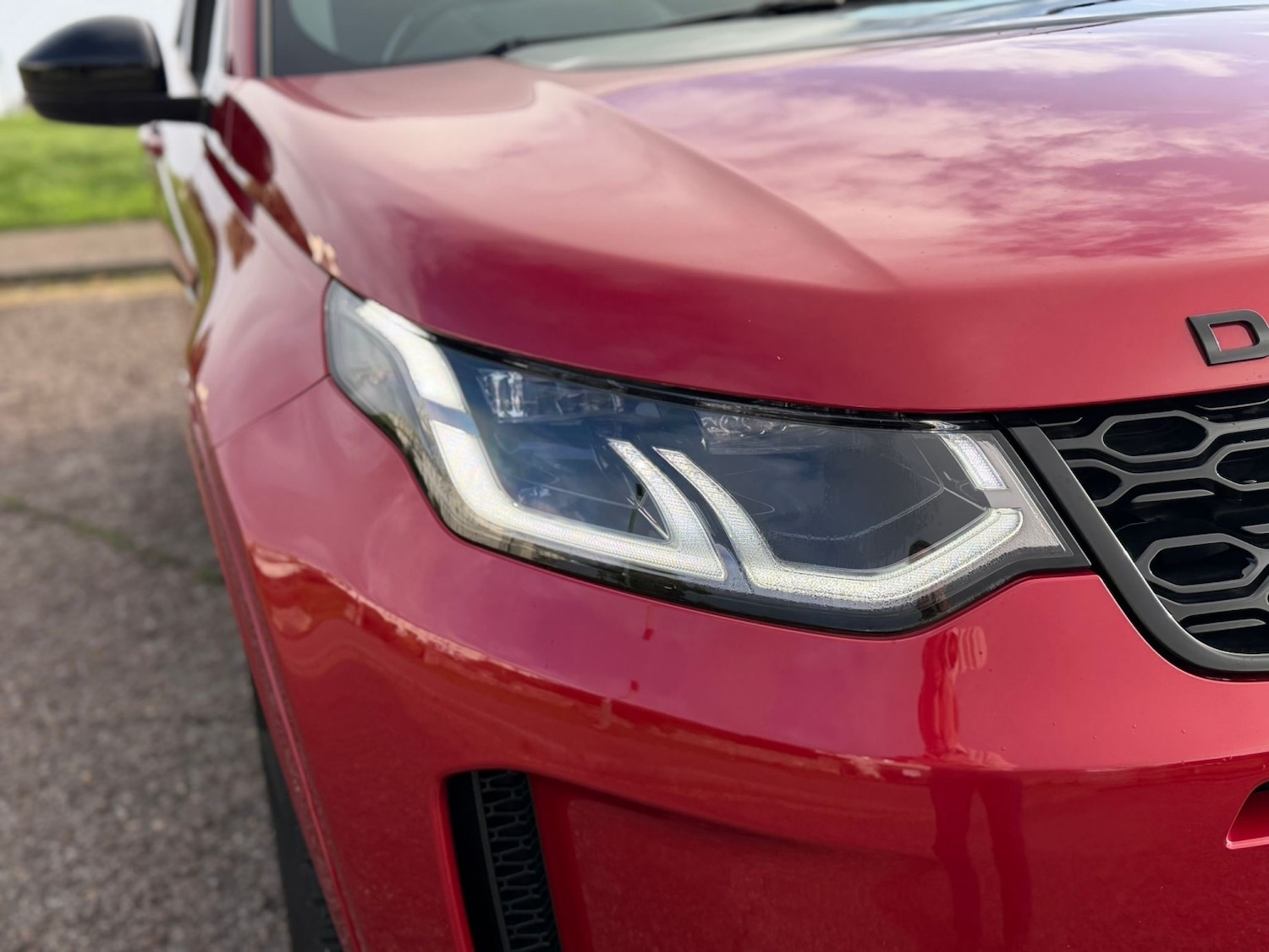 Used Land Rover Discovery Sport 2019 for sale - 76948660: Photo 3