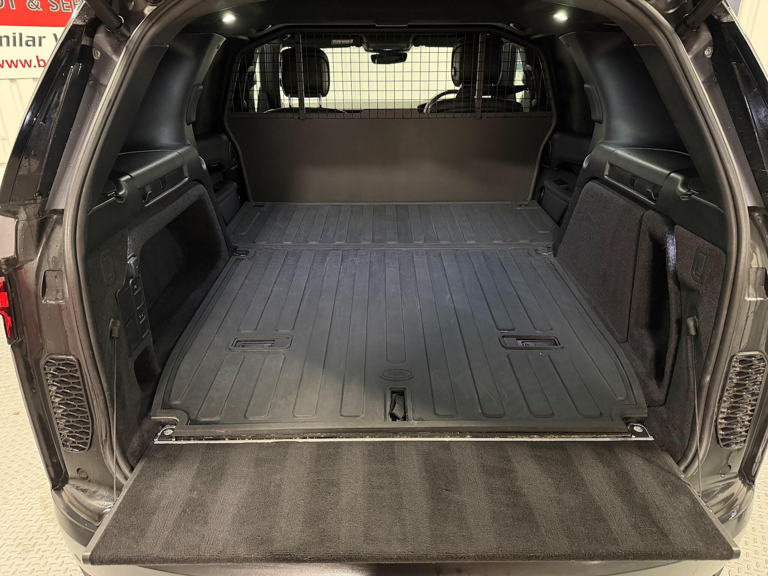 Used Land Rover Discovery 2021 for sale - 78019358: Photo 11