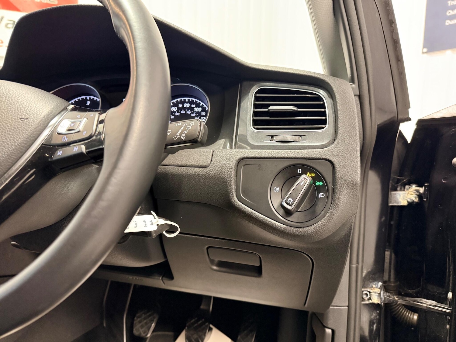 Used Volkswagen Golf 2018 for sale - 77203071: Photo 21