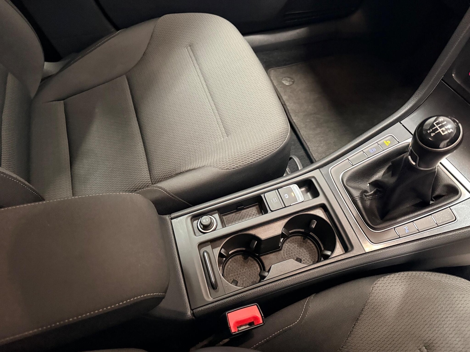 Used Volkswagen Golf 2018 for sale - 77203071: Photo 28