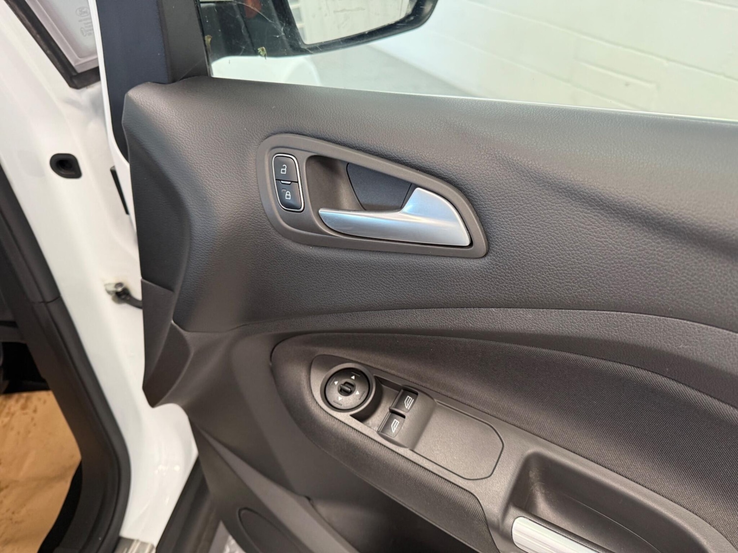 Used Ford C-Max 2016 for sale - 76001437: Photo 19