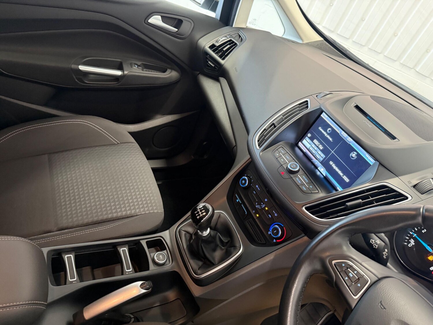 Used Ford C-Max 2016 for sale - 76001437: Photo 24