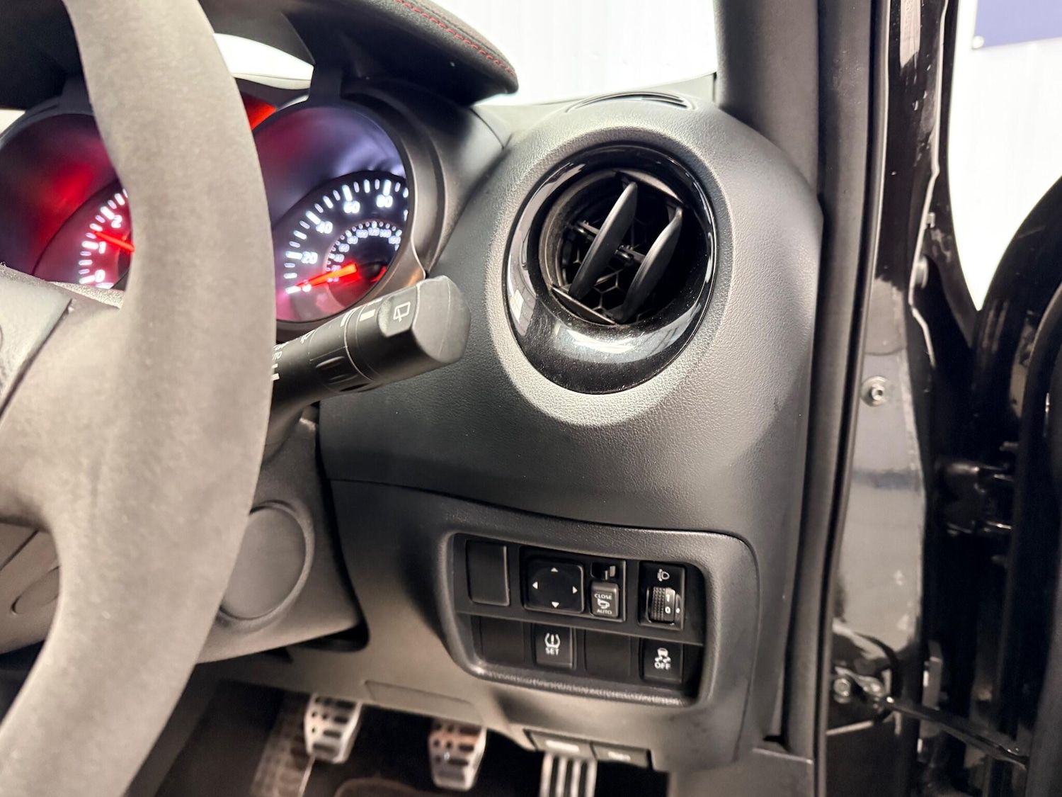 Used Nissan Juke 2017 for sale - 77131076: Photo 26