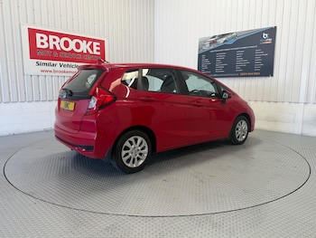 Used Honda Jazz 2019 for sale - 79050139: Photo