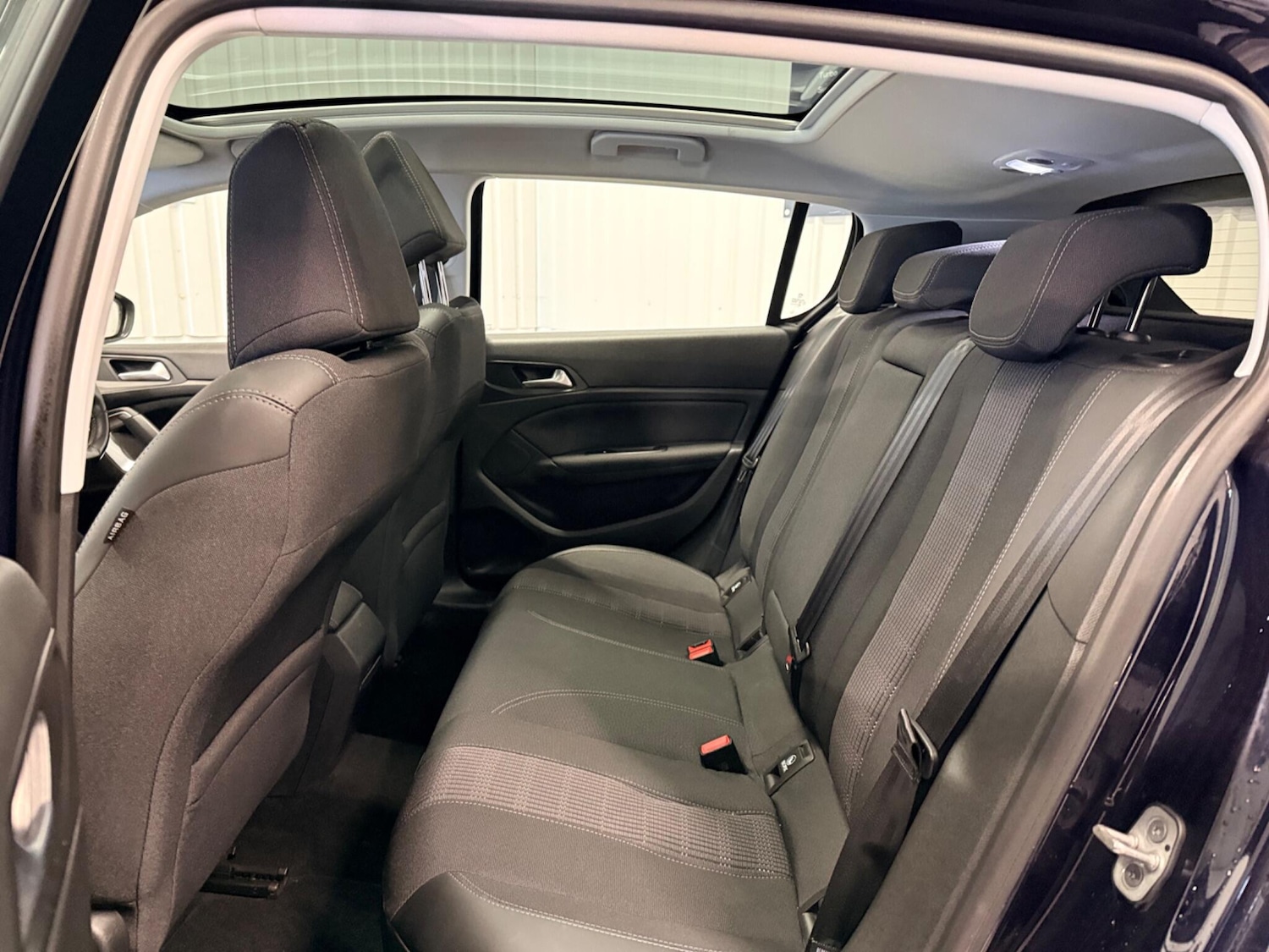 Used Peugeot 308 2019 for sale - 77926087: Photo 13