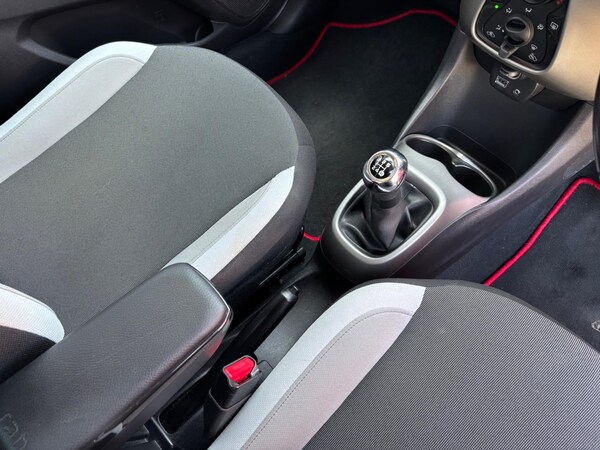 Used Toyota AYGO 2018 for sale - 74349737: Photo 21