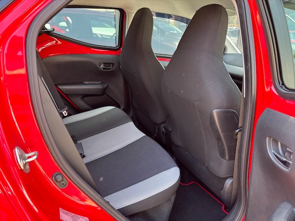 Used Toyota AYGO 2018 for sale - 74349737: Photo 23