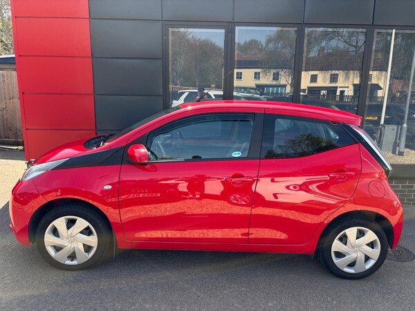 Used Toyota AYGO 2018 for sale - 74349737: Photo 8