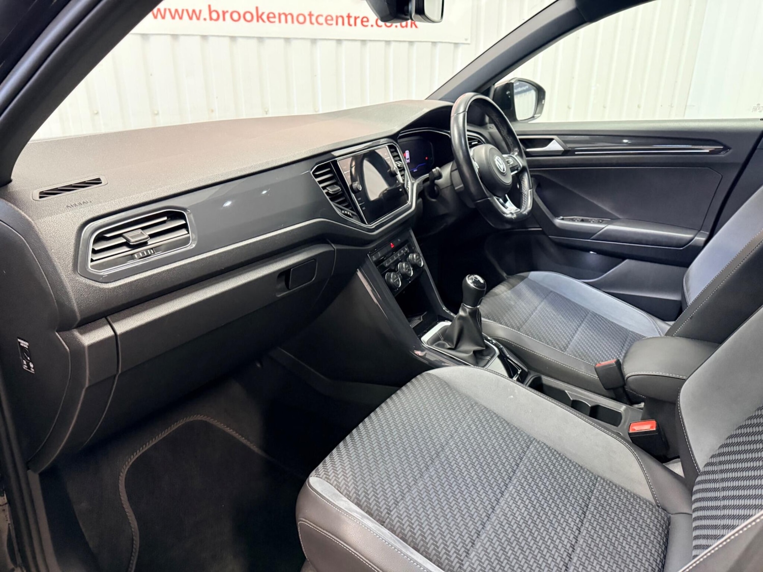 Used Volkswagen T-Roc 2019 for sale - 77386927: Photo 11