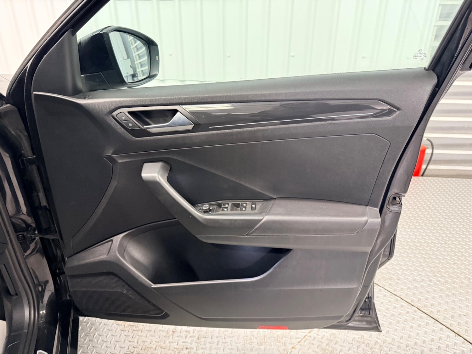 Used Volkswagen T-Roc 2019 for sale - 77386927: Photo 16