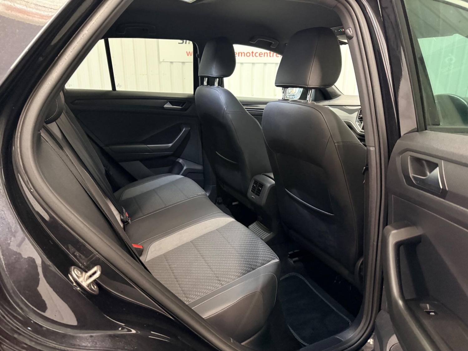 Used Volkswagen T-Roc 2019 for sale - 77386927: Photo 17