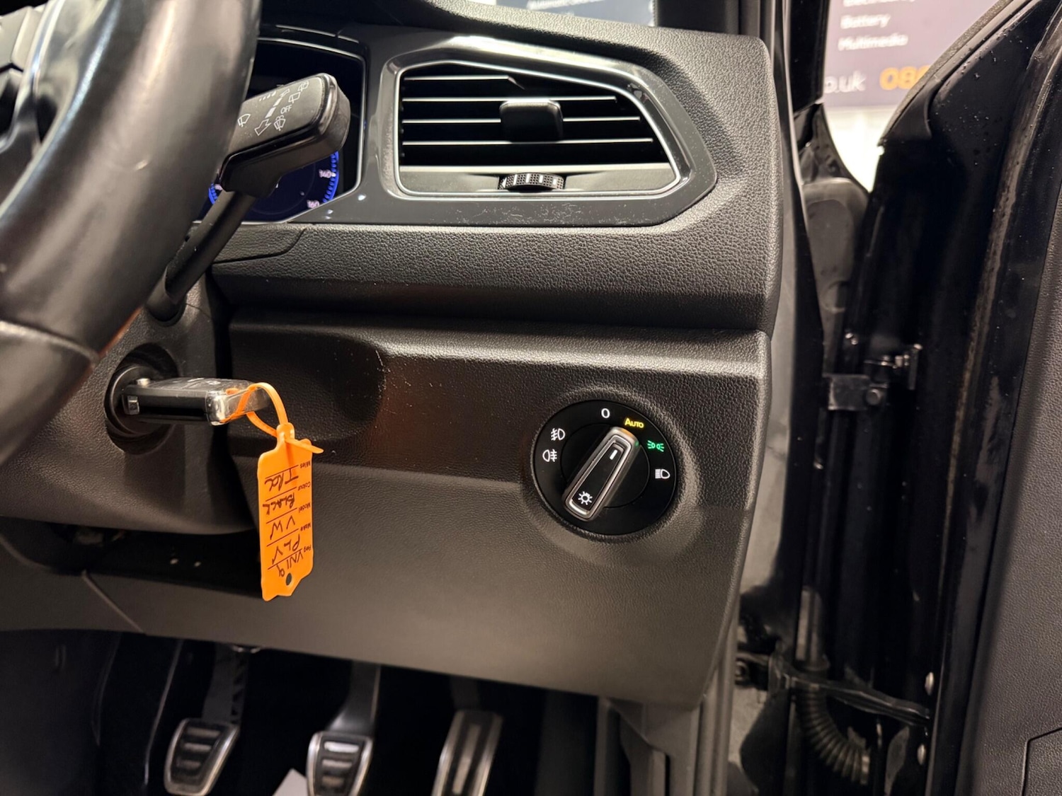 Used Volkswagen T-Roc 2019 for sale - 77386927: Photo 22