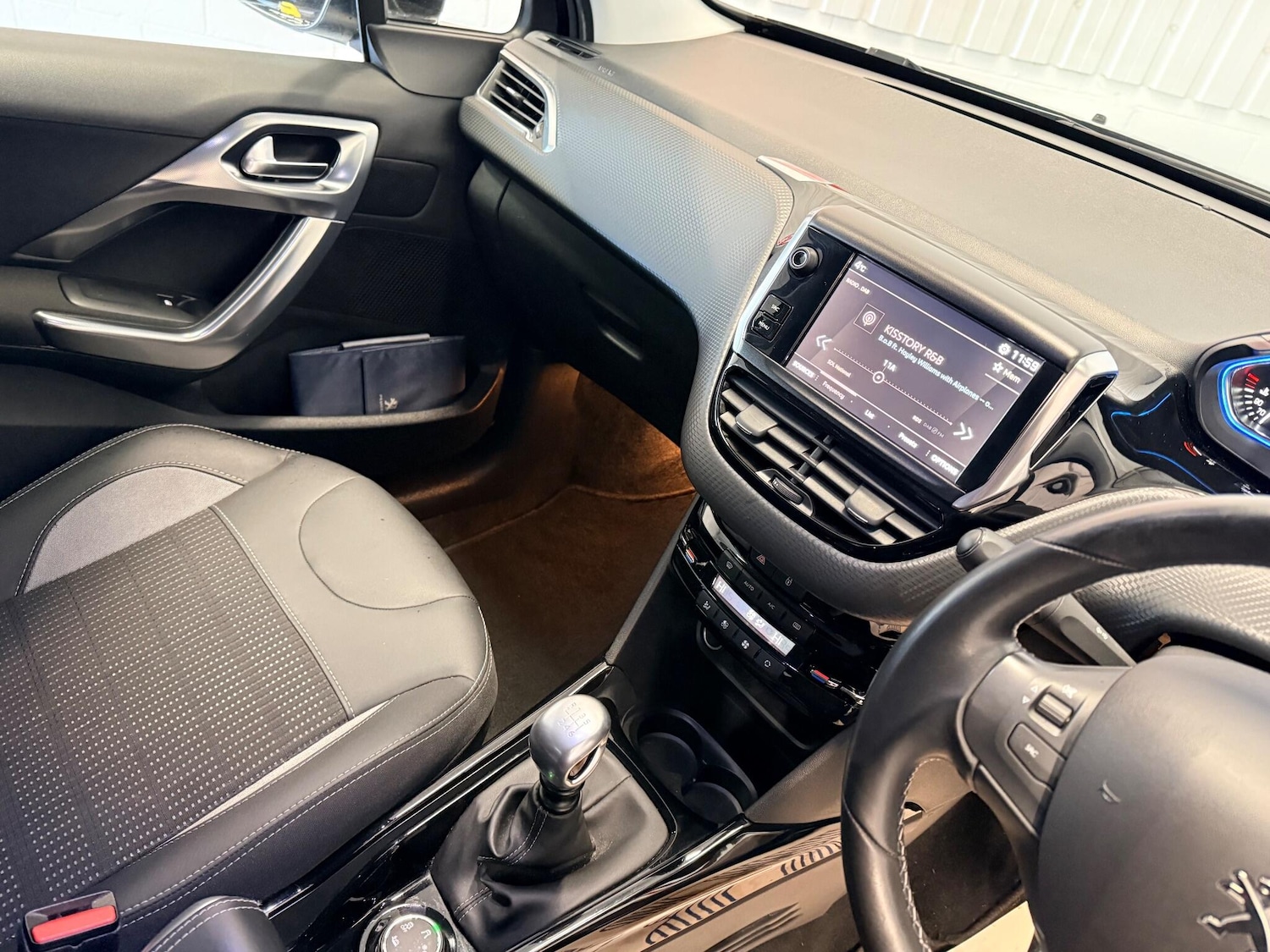 Used Peugeot 2008 2018 for sale - 77143403: Photo 21