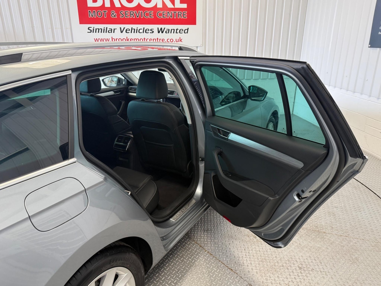 Used Skoda Superb 2020 for sale - 76472363: Photo 19