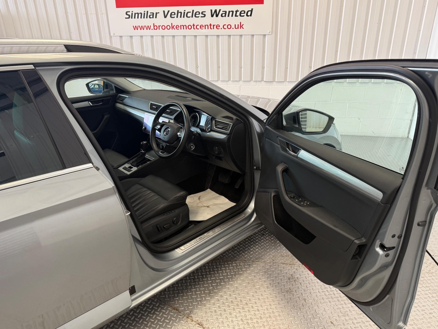 Used Skoda Superb 2020 for sale - 76472363: Photo 22