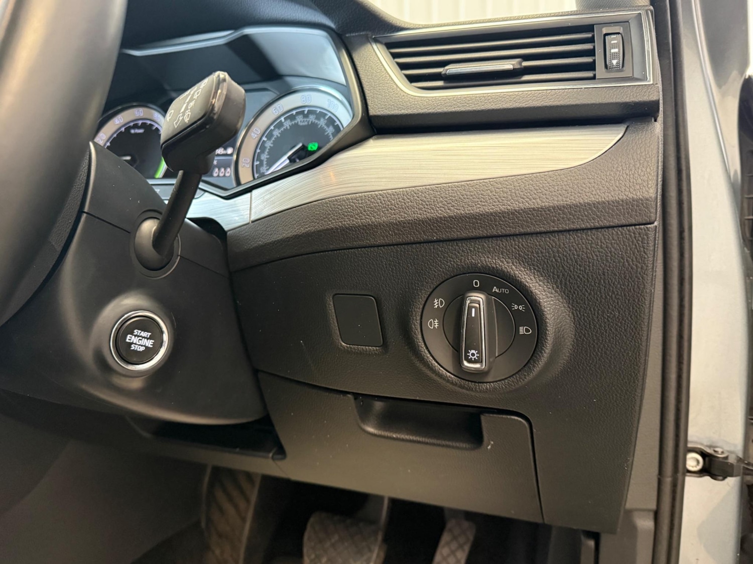 Used Skoda Superb 2020 for sale - 76472363: Photo 28