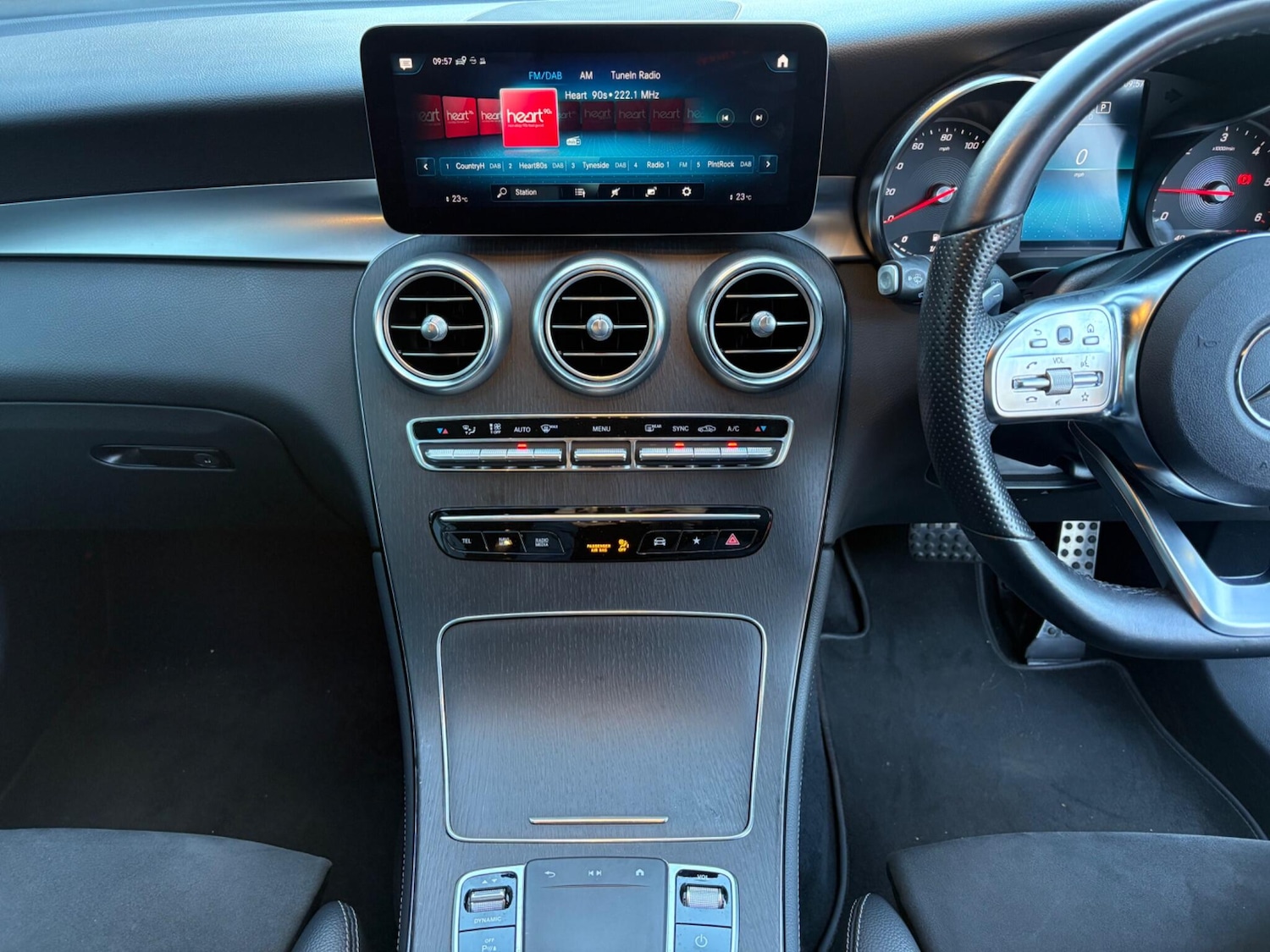 Used Mercedes-Benz GLC 2020 for sale - 76314884: Photo 21