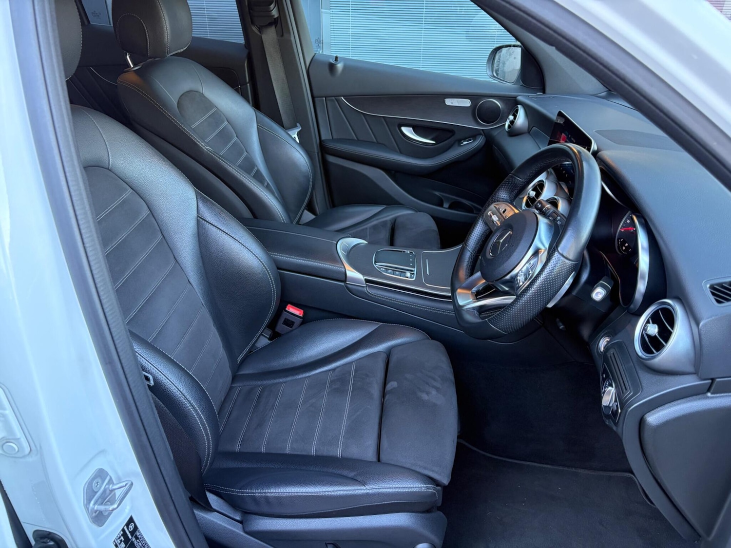 Used Mercedes-Benz GLC 2020 for sale - 76314884: Photo 30