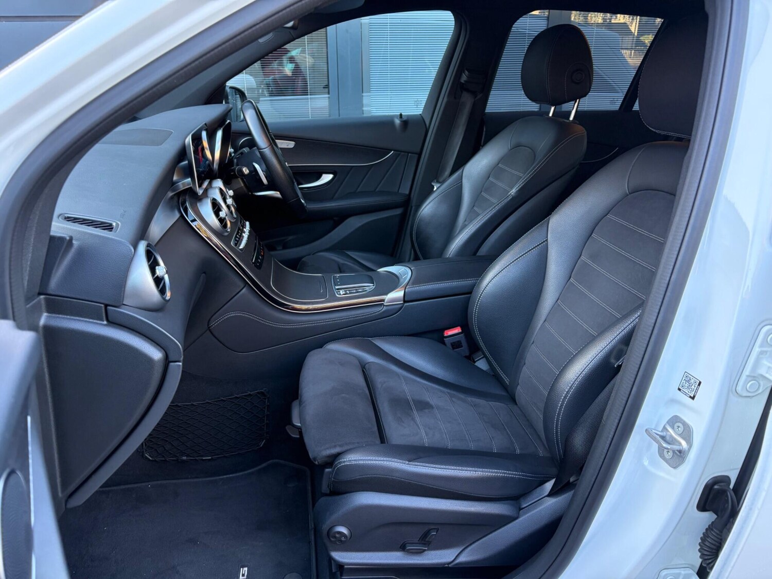 Used Mercedes-Benz GLC 2020 for sale - 76314884: Photo 33