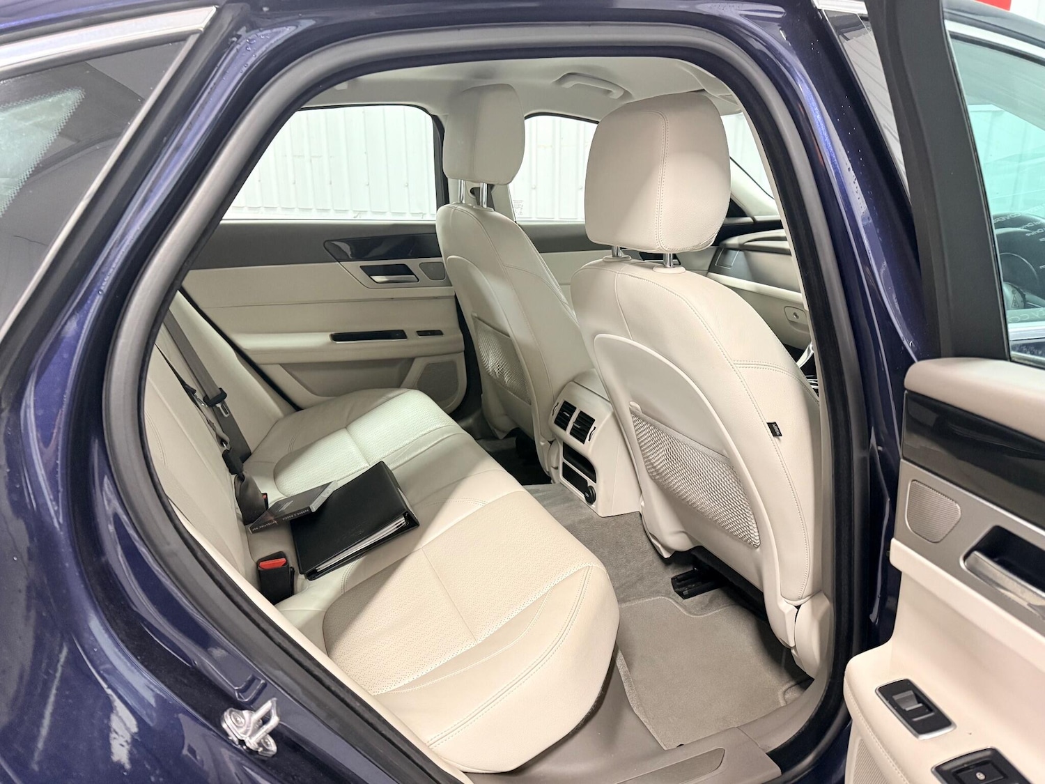 Used Jaguar XF 2016 for sale - 77191274: Photo 16