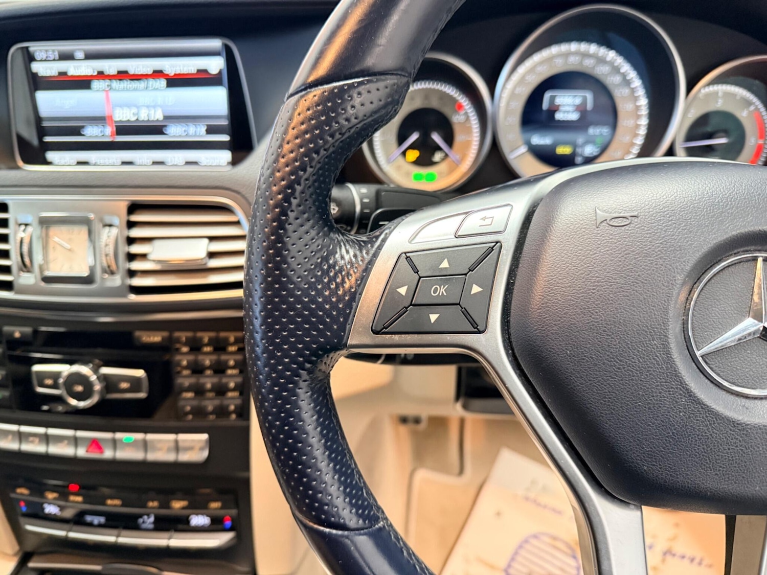 Used Mercedes-Benz E Class 2014 for sale - 77425793: Photo 16