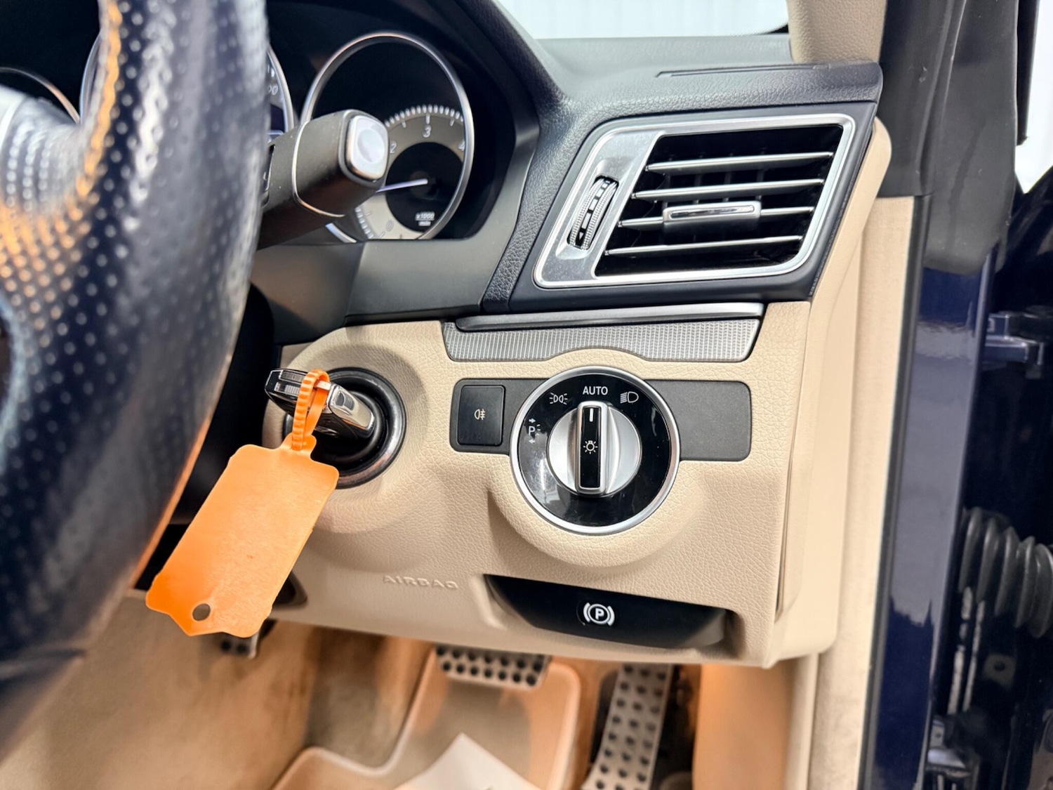 Used Mercedes-Benz E Class 2014 for sale - 77425793: Photo 19