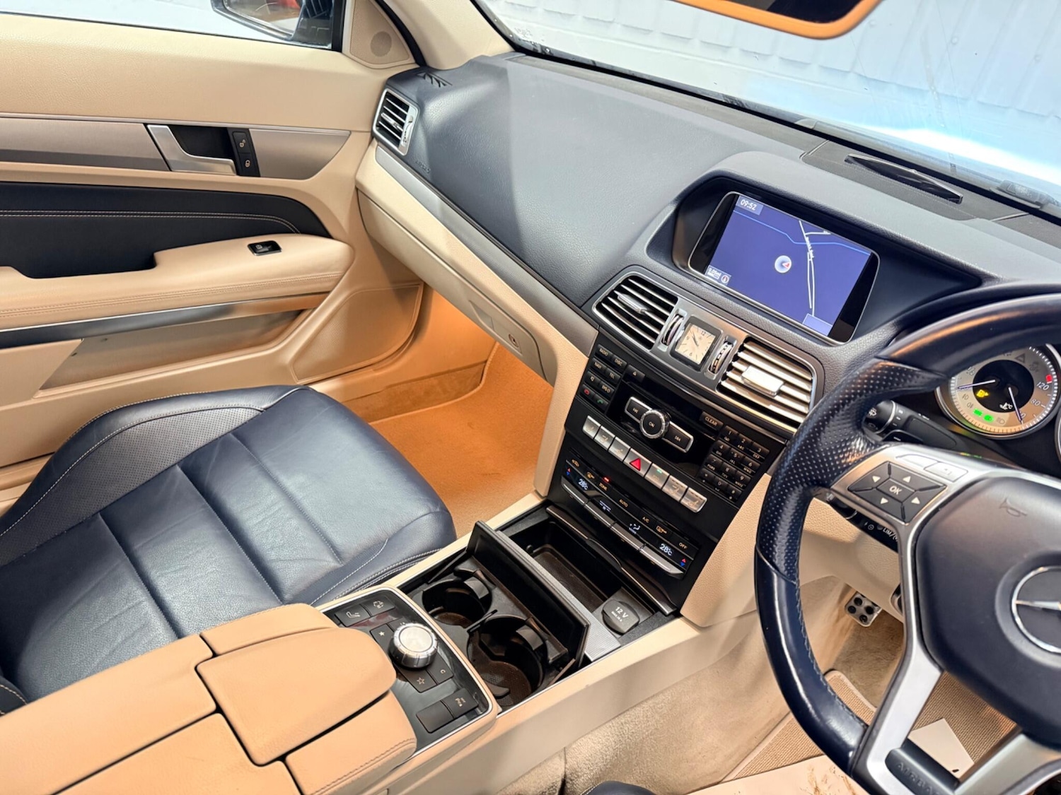 Used Mercedes-Benz E Class 2014 for sale - 77425793: Photo 24