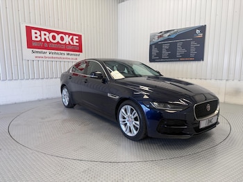 Used Jaguar XE 2020 for sale - 79050124: Photo