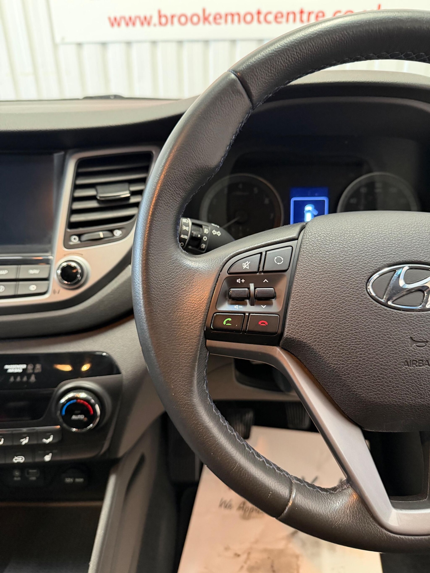 Used Hyundai TUCSON 2017 for sale - 76608512: Photo 19