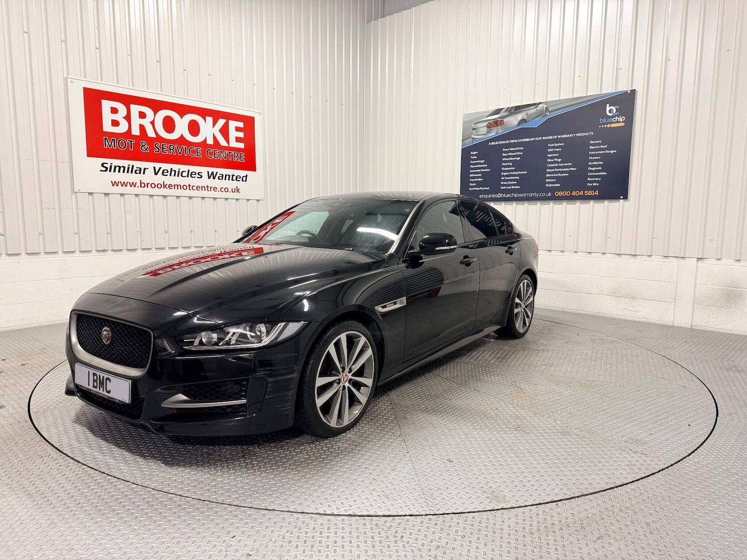 Used Jaguar XE 2019 for sale - 76992303: Photo 3