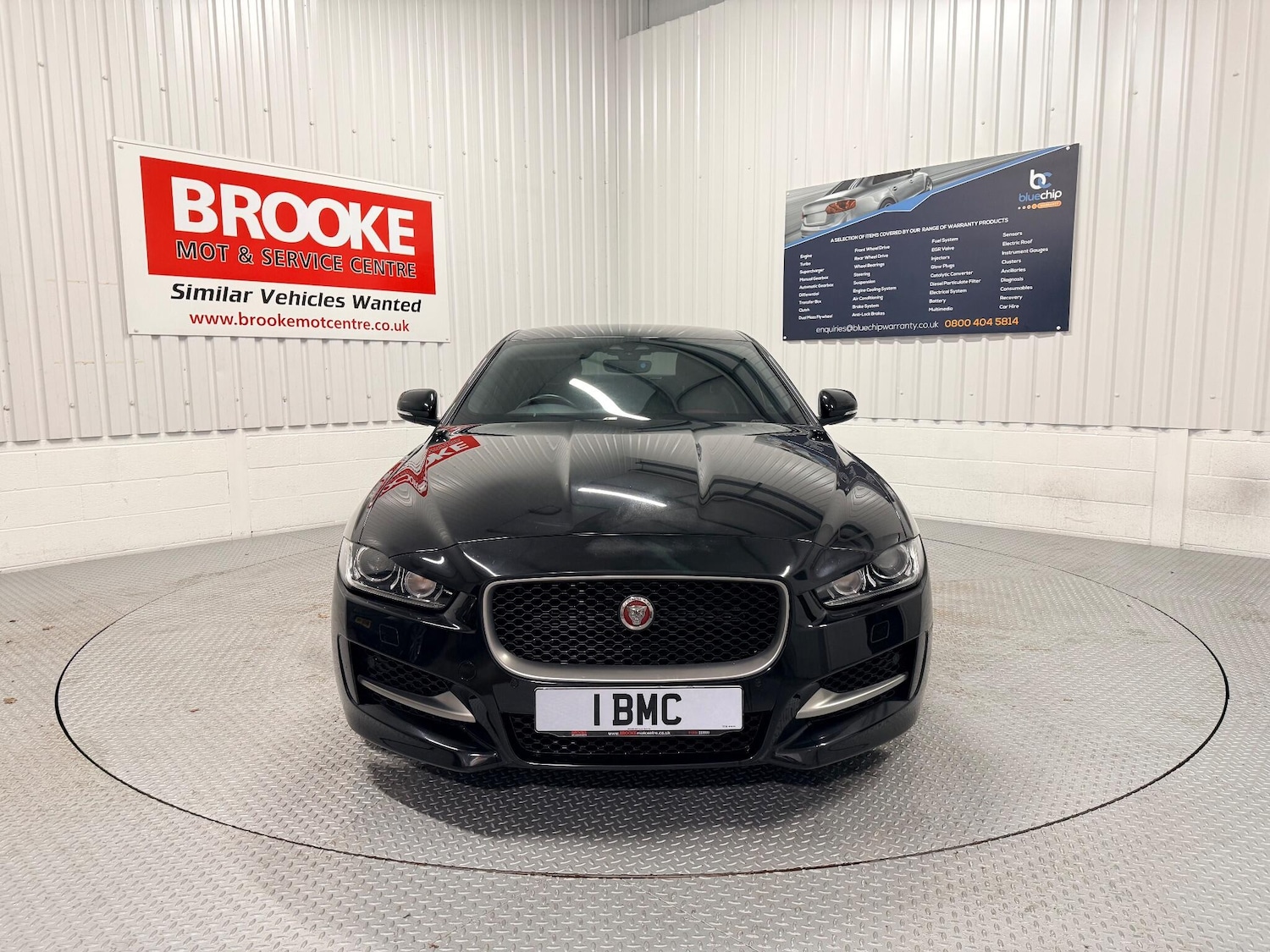 Used Jaguar XE 2019 for sale - 76992303: Photo 5