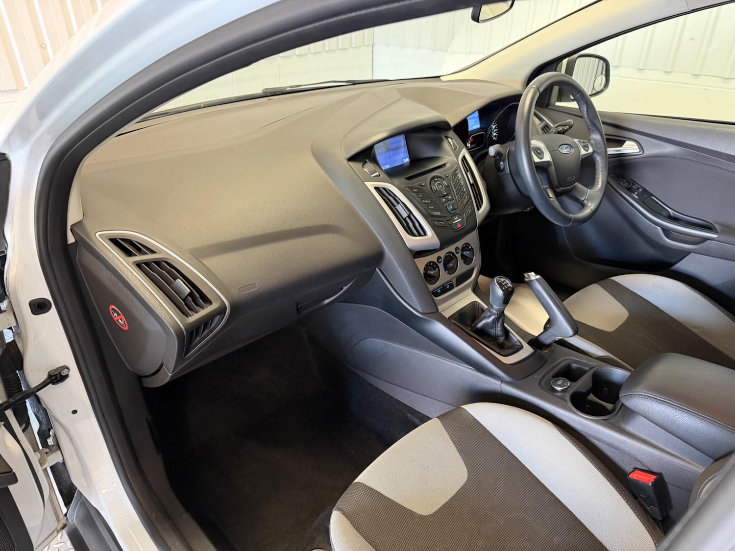 Used Ford Focus 2013 for sale - 77994117: Photo 16