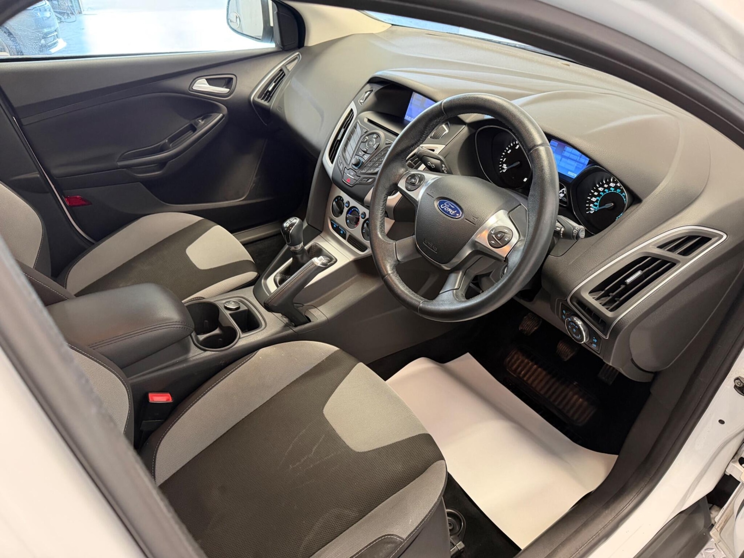 Used Ford Focus 2013 for sale - 77994117: Photo 18