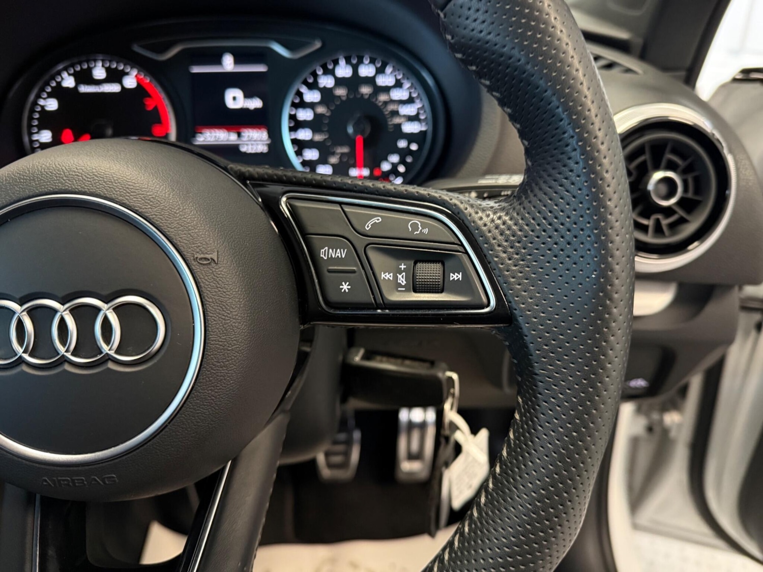 Used Audi A3 2018 for sale - 76537881: Photo 23