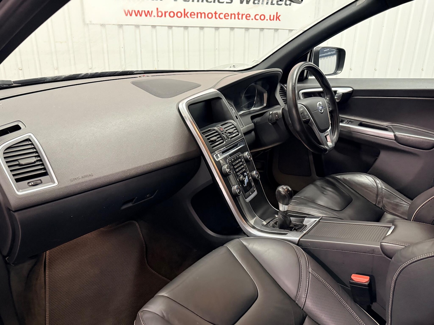 Used Volvo XC60 2017 for sale - 76584428: Photo 13