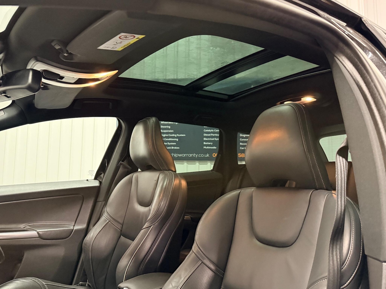 Used Volvo XC60 2017 for sale - 76584428: Photo 16