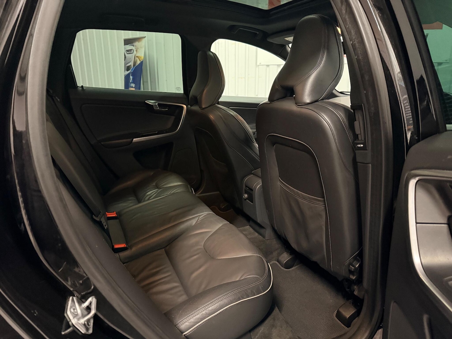 Used Volvo XC60 2017 for sale - 76584428: Photo 17