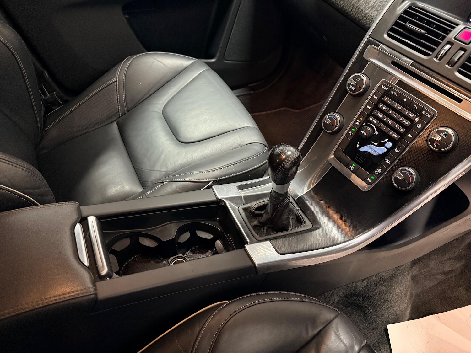 Used Volvo XC60 2017 for sale - 76584428: Photo 29