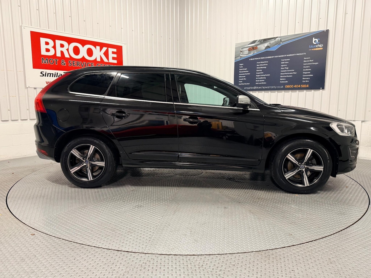 Used Volvo XC60 2017 for sale - 76584428: Photo 8