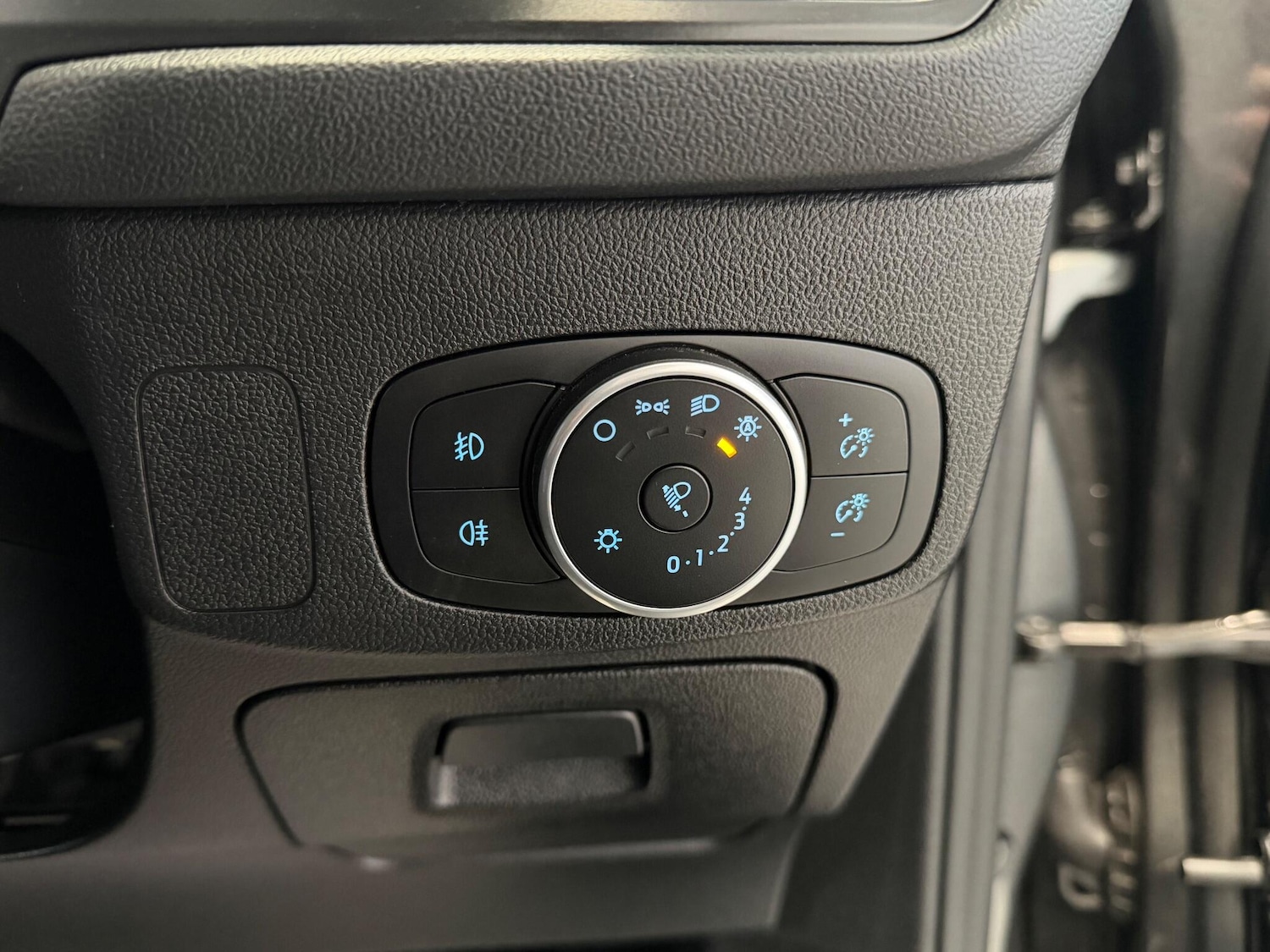 Used Ford Focus 2019 for sale - 76499056: Photo 23