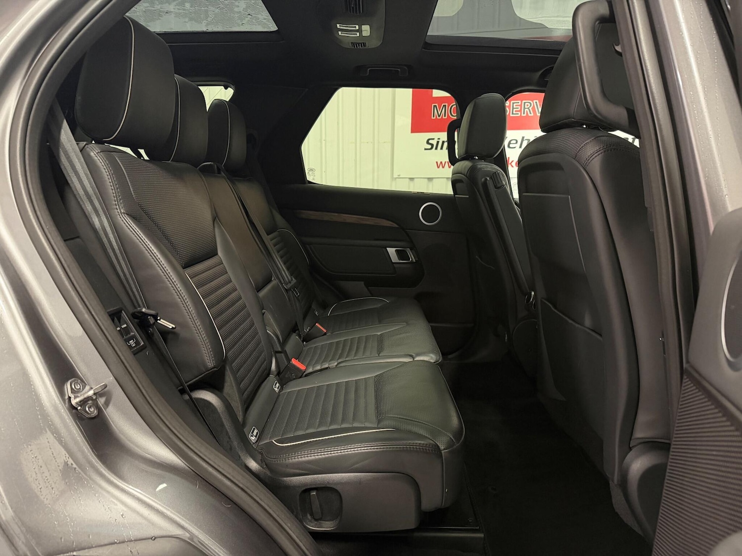 Used Land Rover Discovery 2017 for sale - 76408423: Photo 13